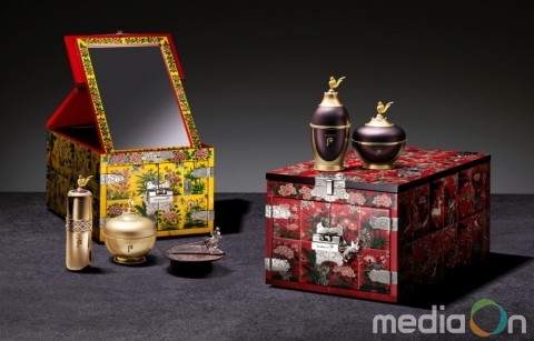 LG생활건강, 궁중예술의 극치 담은 명작 ‘후 환유 국빈세트’ 선보여